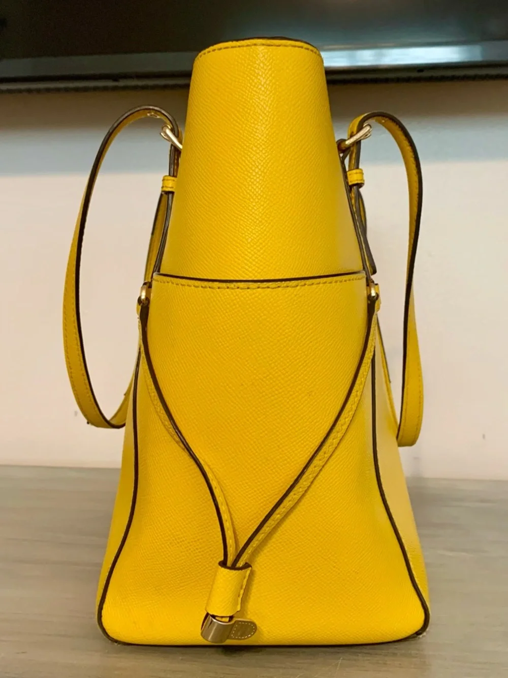 Michael Kors bag Yellow Saffiano Tote should bag large purse designer handbag - Picture 5 of 17
